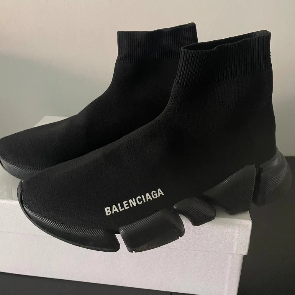 Äkta balenciaga skor, nyskick . Skor.