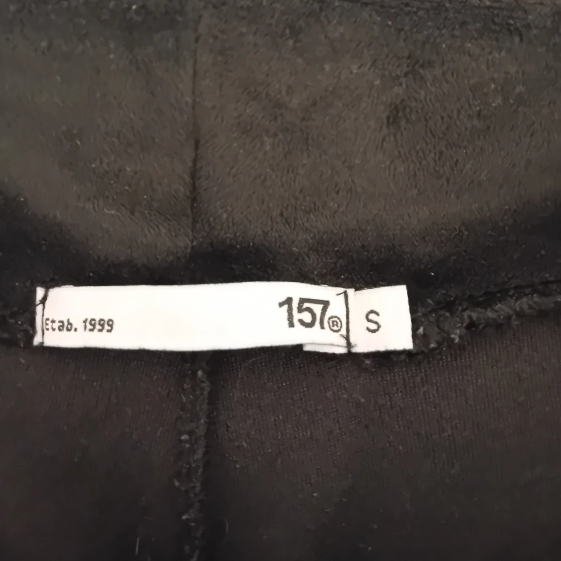 Svarta byxor  - 91
