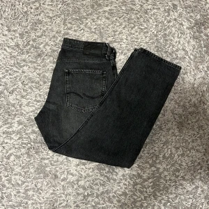 Jack&jones jeans  - Säljer mina Jack&jones jeans i ny skick