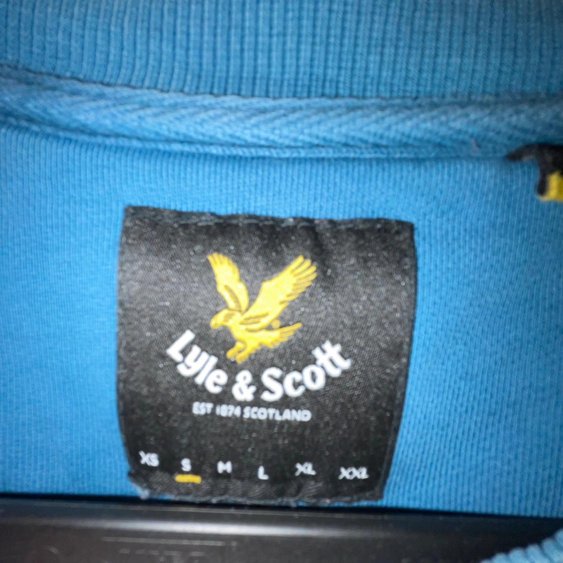 Blå tröja från Lyle & Scott - 91