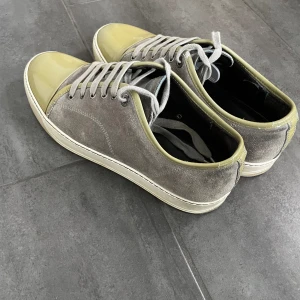 Lanvin skor - Säljer mina Lanvins som är i nyskick! Box samt dustbag medföljer. Skriv privat för fler bilder och billigare pris!