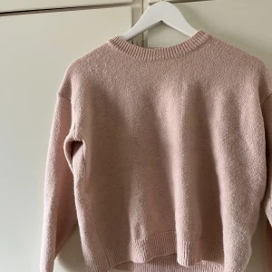 Stickad - Jätte fin ljus rosa stickad tröja