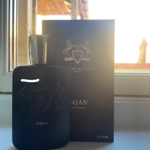 Parfume de Marly oajan - Inga byten  Box tillkommer, 125ml, mängd kvar enligt bilden. Ny pris runt 3k 