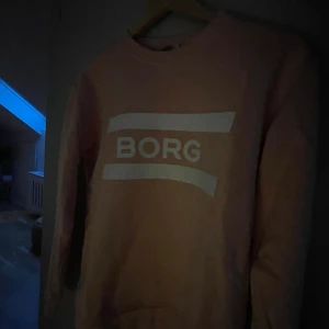 Tröja - Den är superfin har bara använt den en gång😚