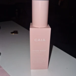 Caia ansiktskräm  - Använd, minst halva kvar. 