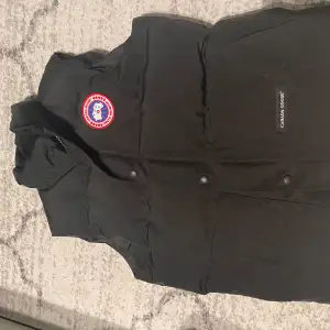 Canada Goose väst som är lite använd.