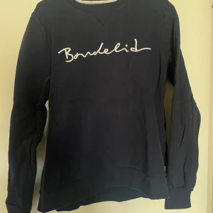 Bondelid tröja - Bra begagnat skick. 