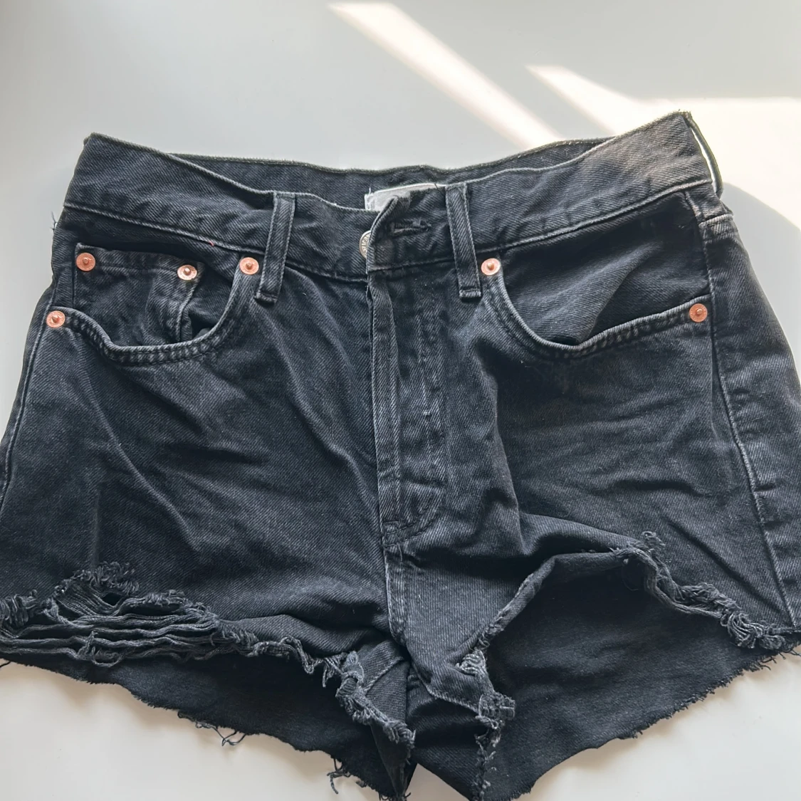 Svarta jeansshorts 