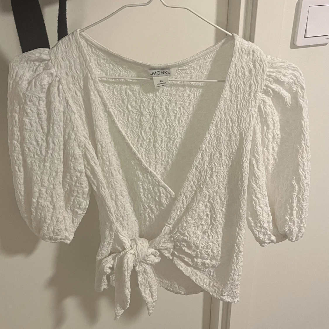 Vit topp från monki
