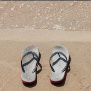 Flipflop - Säljer mina nya flipflops då jag har snavat till i dem ibland 🥰 det är sånt som kan hända 😂 hörs! 