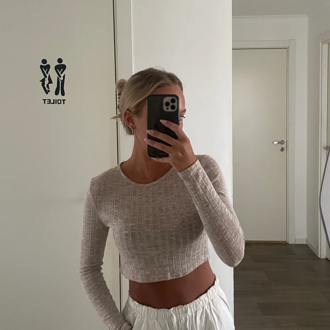 Genomskinlig beig topp - 90