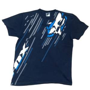 Fox racing T-shirt inga defekter. [Längd 66cm] [Bredd 50cm]