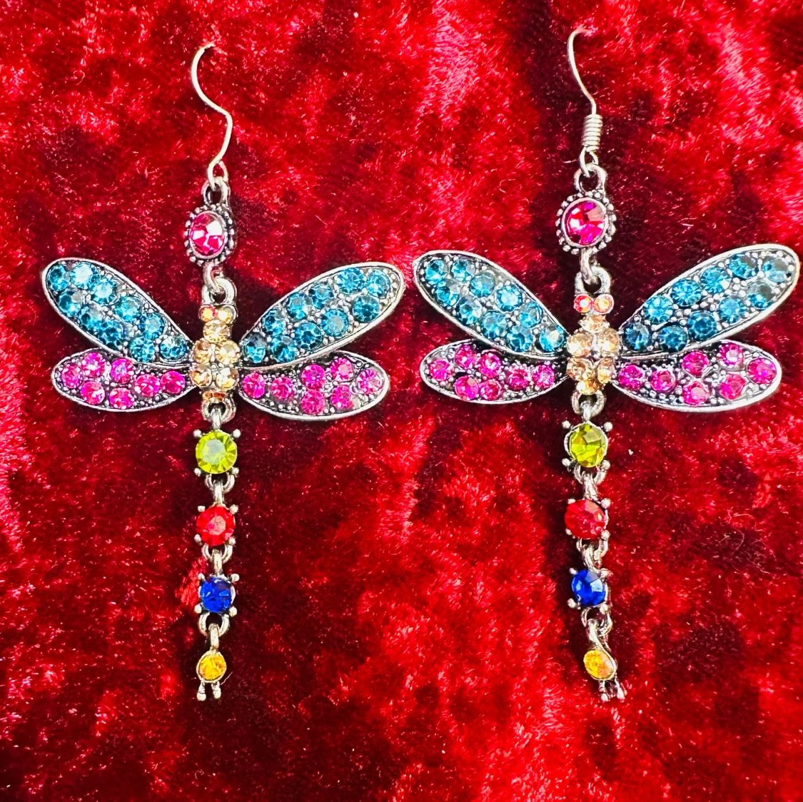 Stora vackra statementörhängen Glittrande fjärilar Glamour Uppseendeväckande Kawaii Cute Curie Fynd Rea - 2
