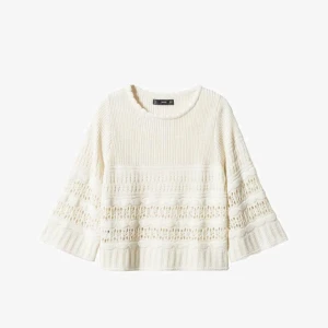 Stickad tröja  - Säljer den här fina stickade tröjan från mango. Tröjan har endast används ett få tal gånger och är i nytt skick. Säljer då den inte längre används 💕