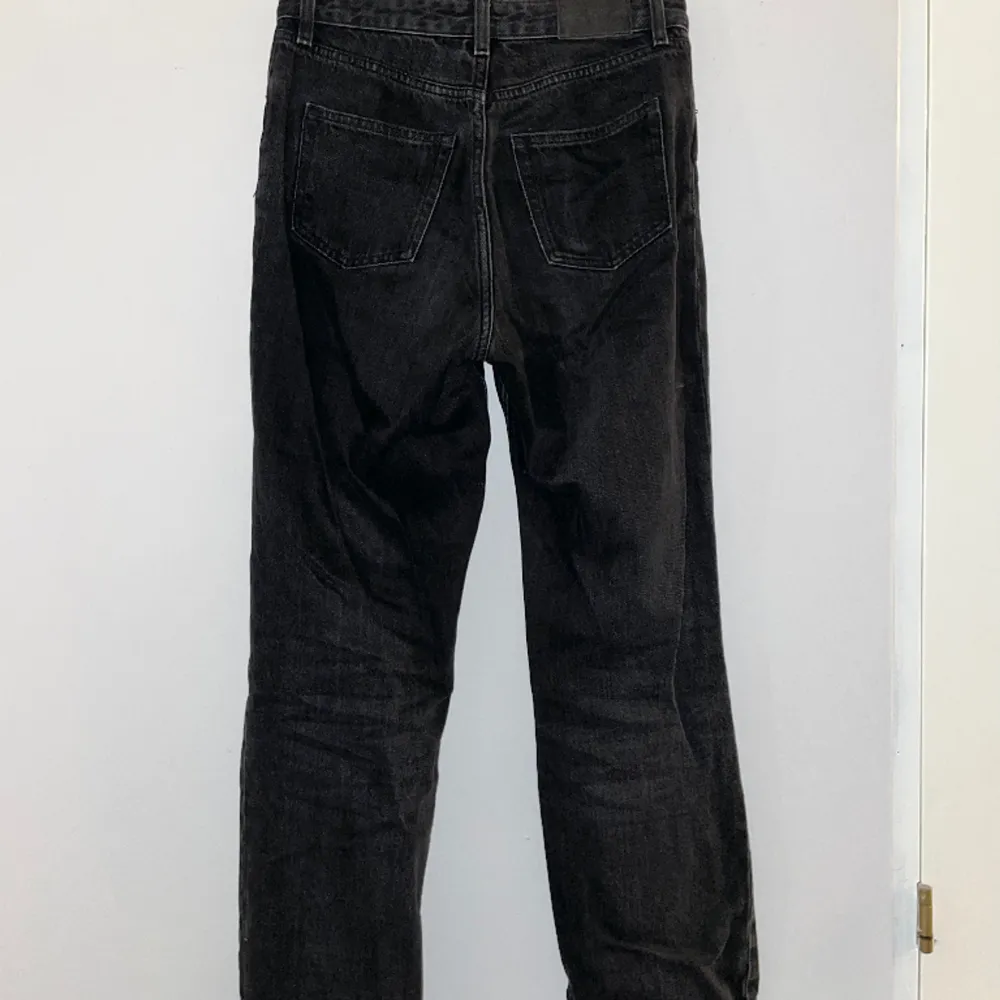 Svarta jeans från Monki i storlek 36 💞. Jeans & Byxor.