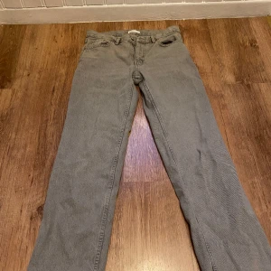 Gina Tricot brallor - Aldrig använda endast testade, då de är för stora Ge gärna prisförslag