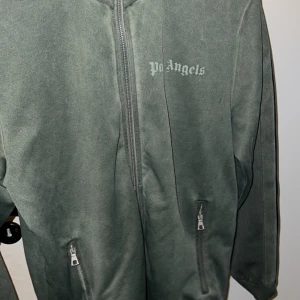 PALM ANGELS TRACK TOP - använd men som ny Storlek M  