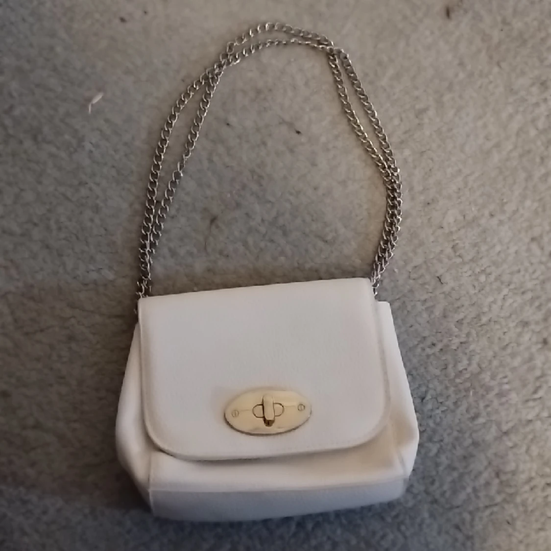 Vit oanvänd handväska! - 91