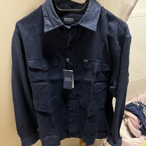 Polo Ralph lauren overshirt  - Säljer denna helt nya polo Ralph lauren overshirt, vid frågor är det bara att skriva!