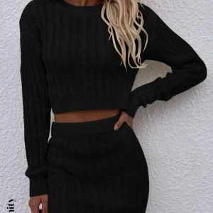 Stickat set - Väldigt stretchigt