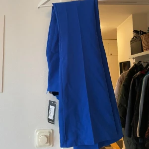Kostymbyxor - 💙Blå kostymbyxor 💙 Utsvänga  Superfina  Storlek 36 