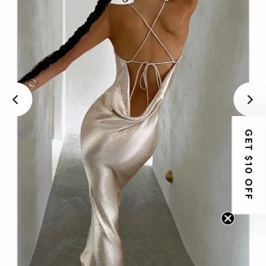 Balklänning  - Balklänning från babyboo i guld/champagne i storlek S💗 Nypris ca 1400kr med tullavgift 