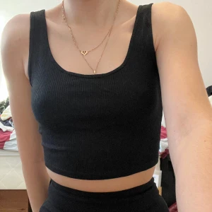 Linne - Mysig och snygg topp 🐱 HAR EN LIKADAN I GRÅ 