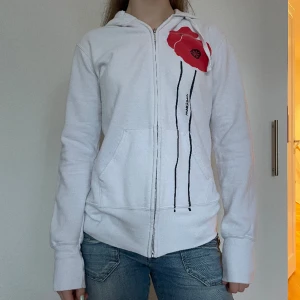 Zip up - Supercool zip up tröja! Kontakta vid frågor!🩷