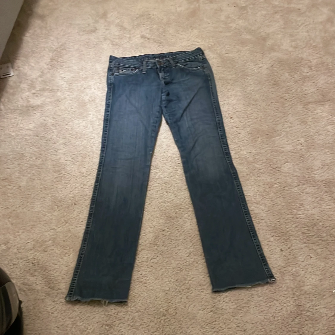 Loia lågmidjadejeans  - 90