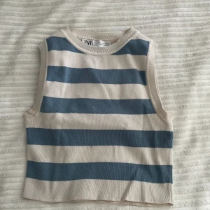 Zara topp - Halterneck linne, använd en gång 