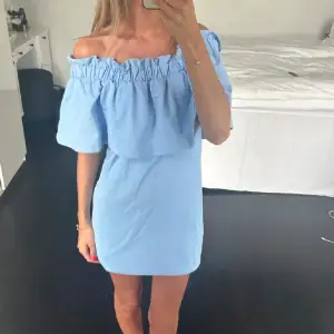 Så fin blå klänning från Hm storlek S💙