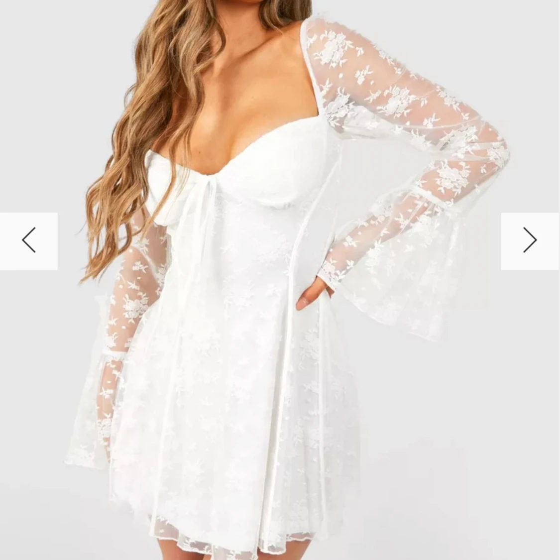 Vit spetsklänning - 90