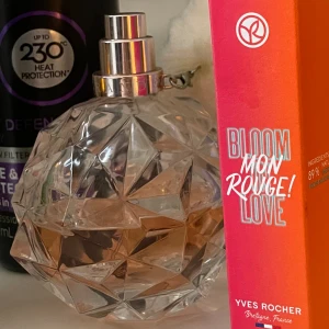 Ariana grande ARI parfym - Den stora parfymen av Ariana 2/3 av den kvar