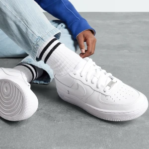 Air force 1  - Använt 1 gång. Storlek 39
