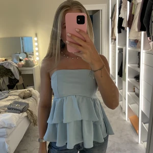 Zara topp - Somrig topp från zara i fin blå färg💕💗