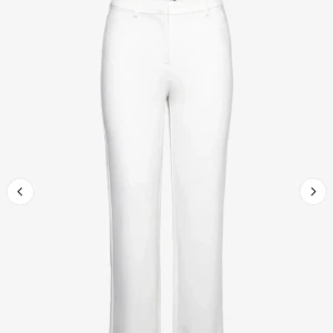 Vita kostymbyxor  - Jätte fina kostymbyxor i mycket bra skick