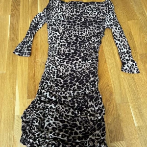 Klänning - Tar emot swish