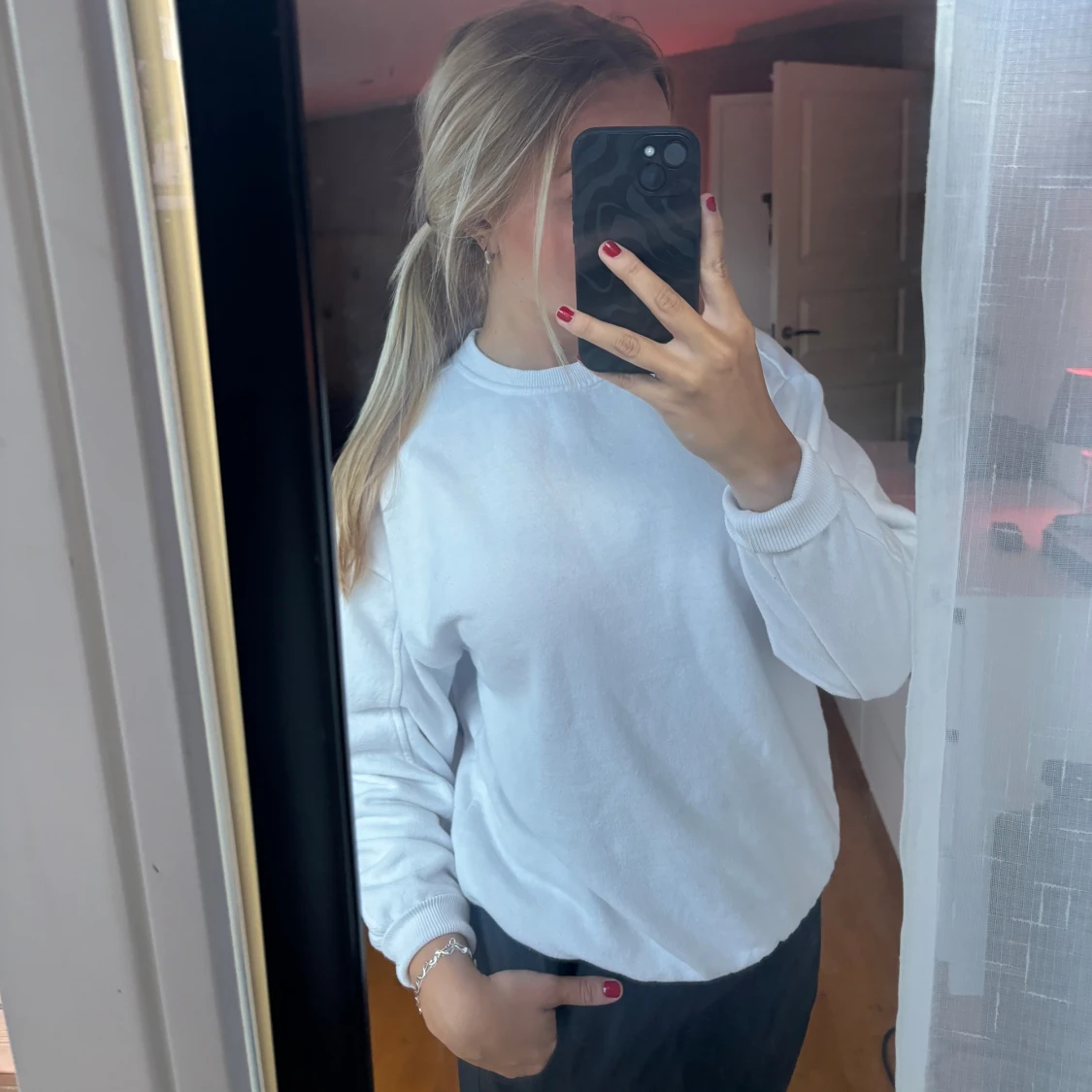 Vit collegetröja - 91