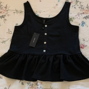 Svart linne  - Aldrig använt, prislapp fins kvar 