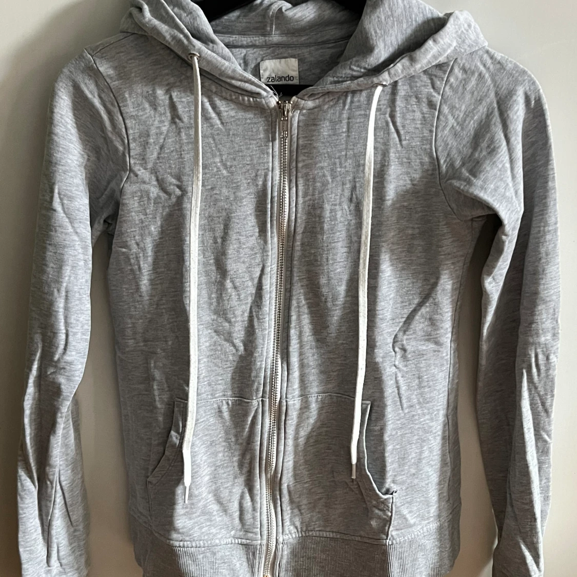 Hoodie med dragkedja - 90