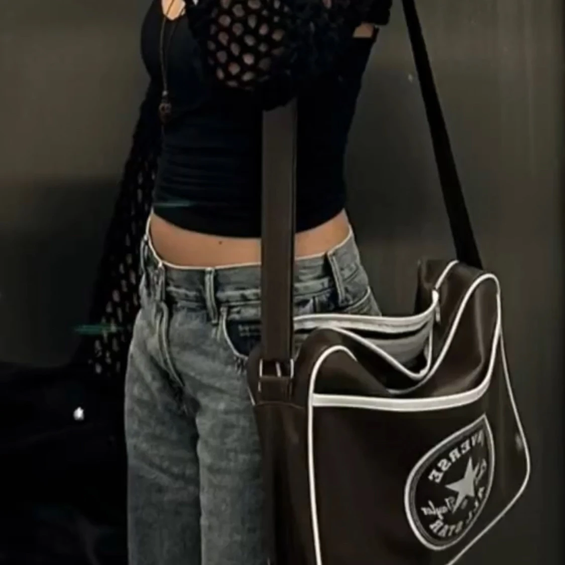 Brun converse väska