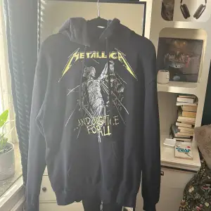 Metallica hoodie från EMP Nypris 559kr Skriv om du vill köpa💗