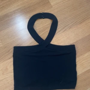 Topp - Säljer denna topp från vero Moda❤️