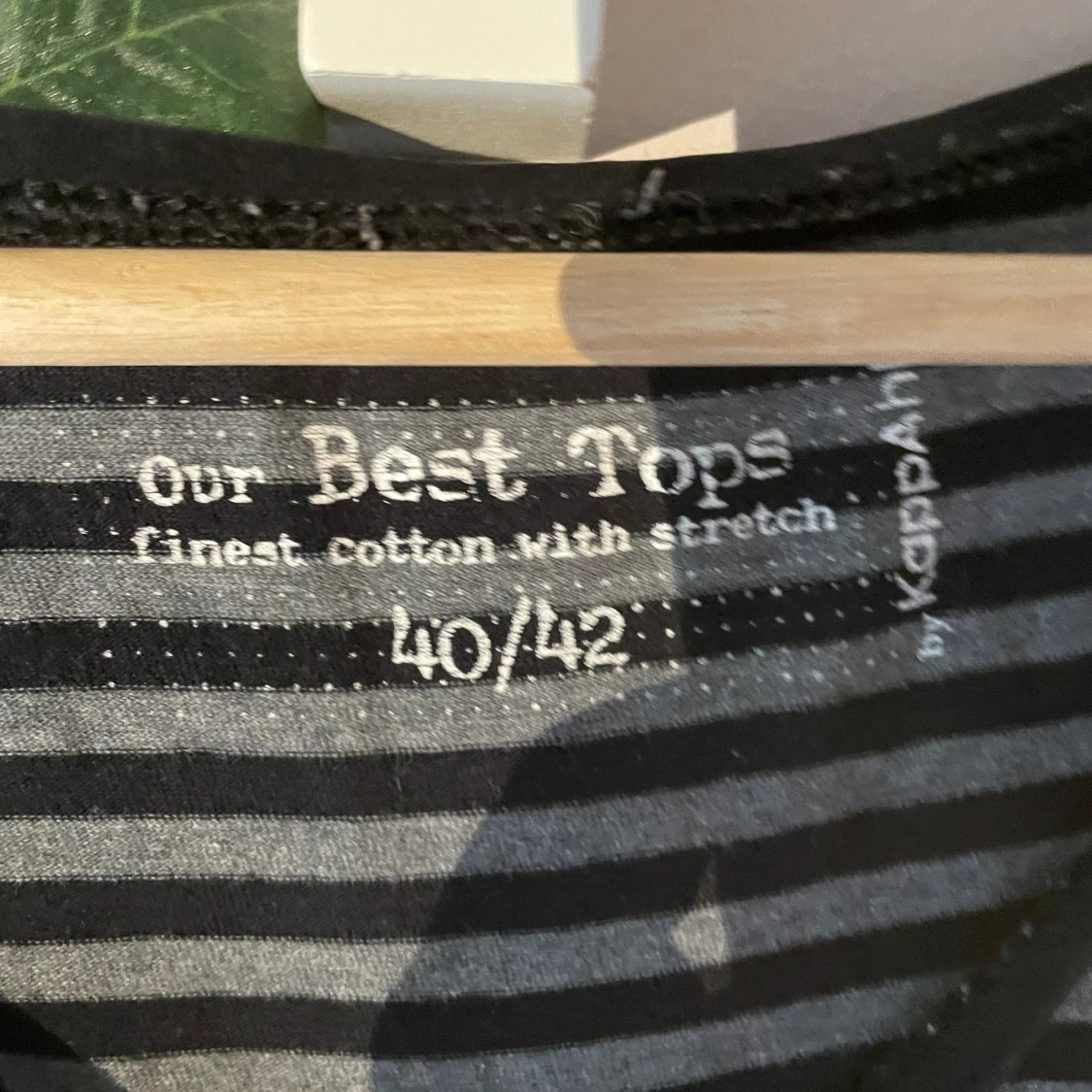 Svart/grå randig långärmad - 91