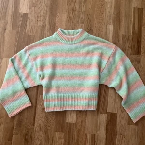 Stickad tröja - Långärmad 