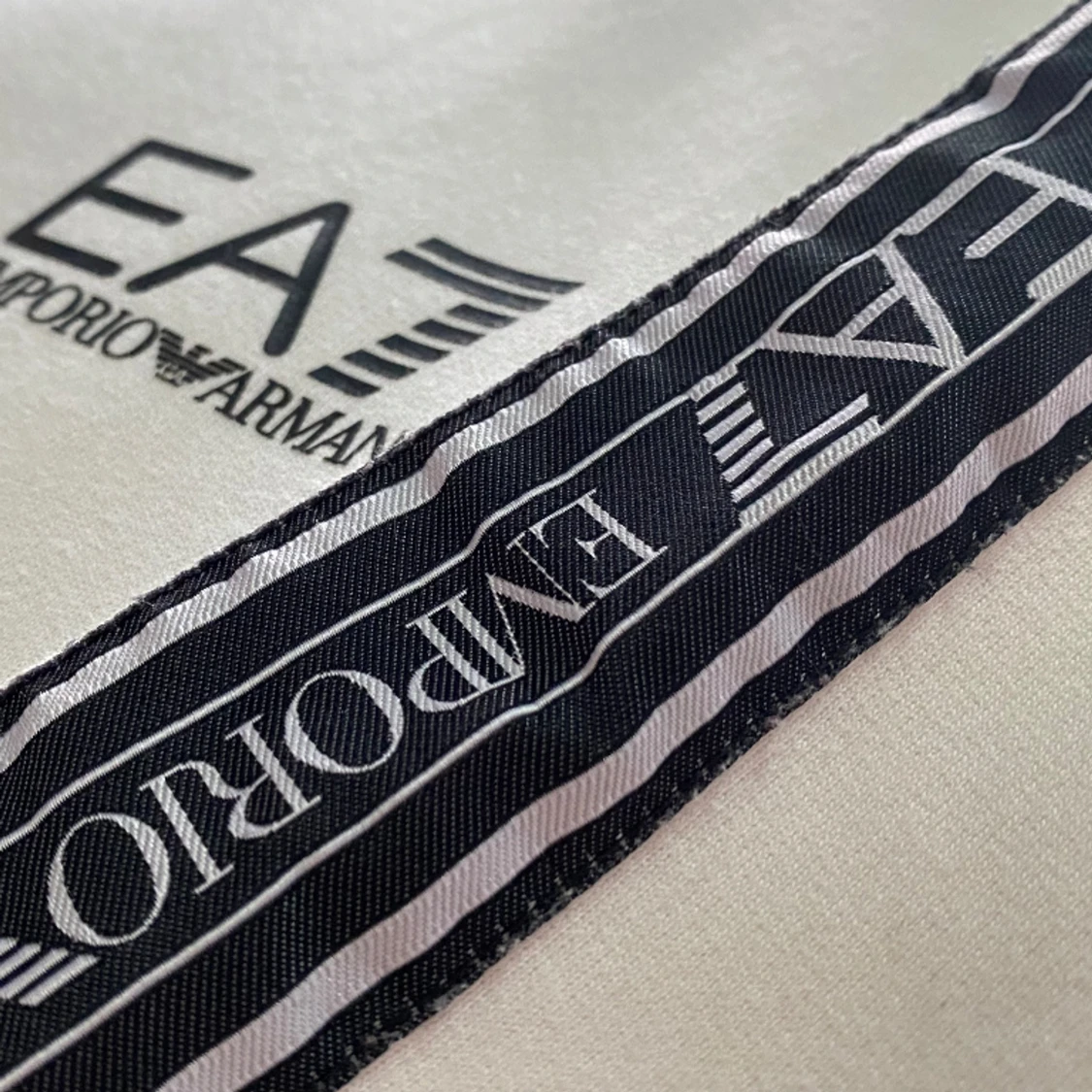 Armani tröja Vit Large - 2