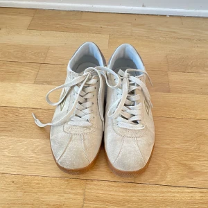 Umbro äkta läder skinn mocka skor - 38