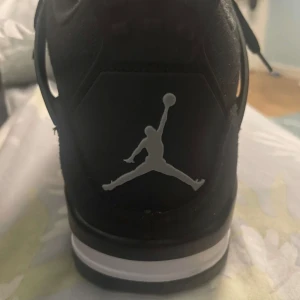 Jordan 4 black canvas  - Size 44 den var för stor själv har jag 41