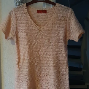 Stickar risa tröja  - Söt stickad tröja storlek s och m