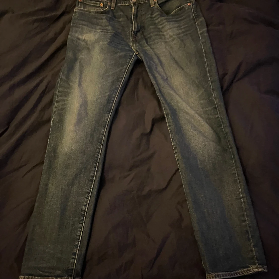 502 mörkblåa levi’s jeans